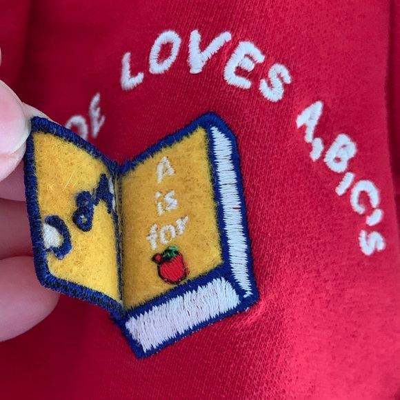 Sesame Street Vintage Red Jacket or Sweater with Embroidered Zoe Loves ABC’s 2T - Picture 4 of 10